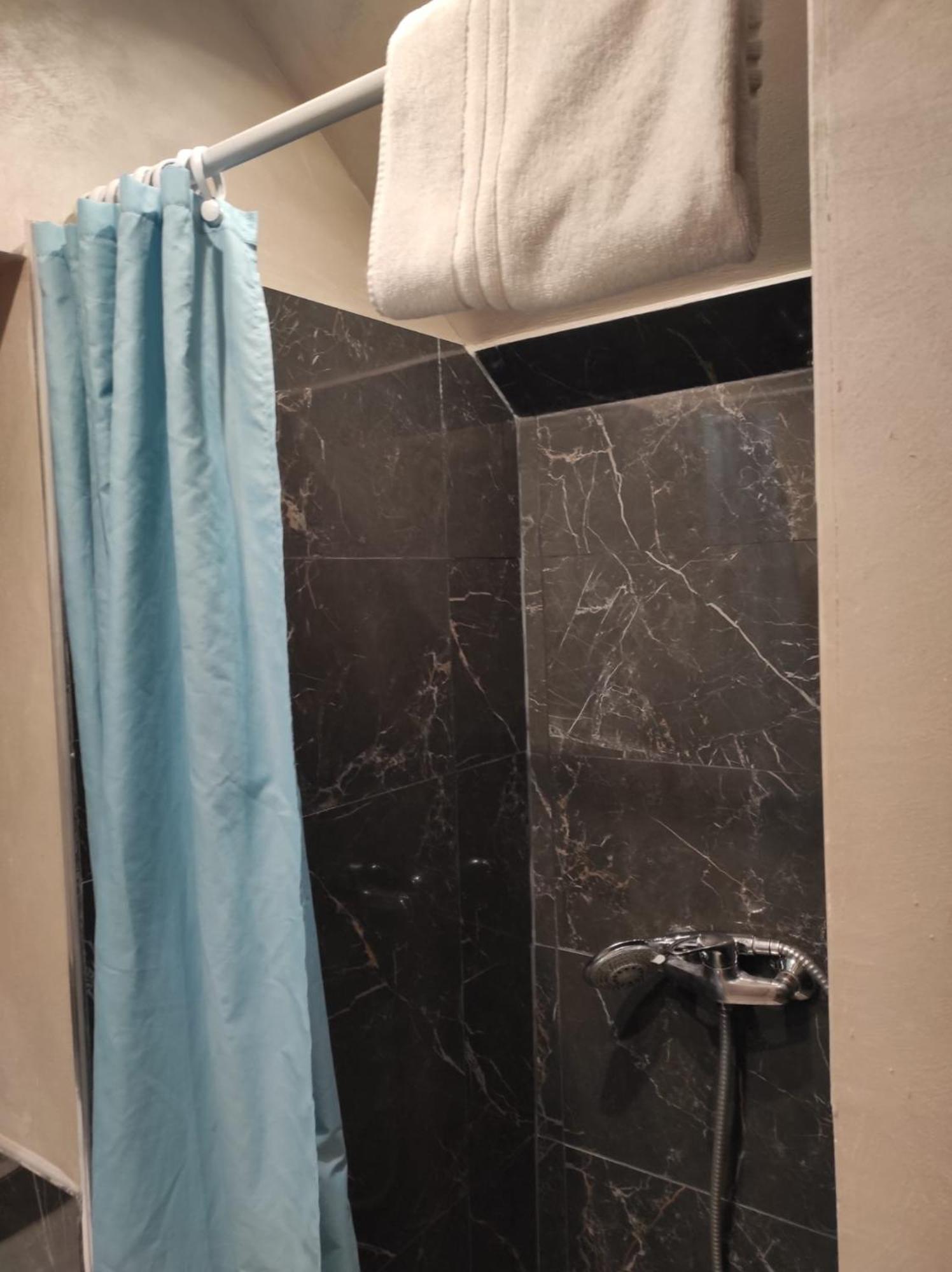 Hotel Clermont Montmartre Paris Extérieur photo