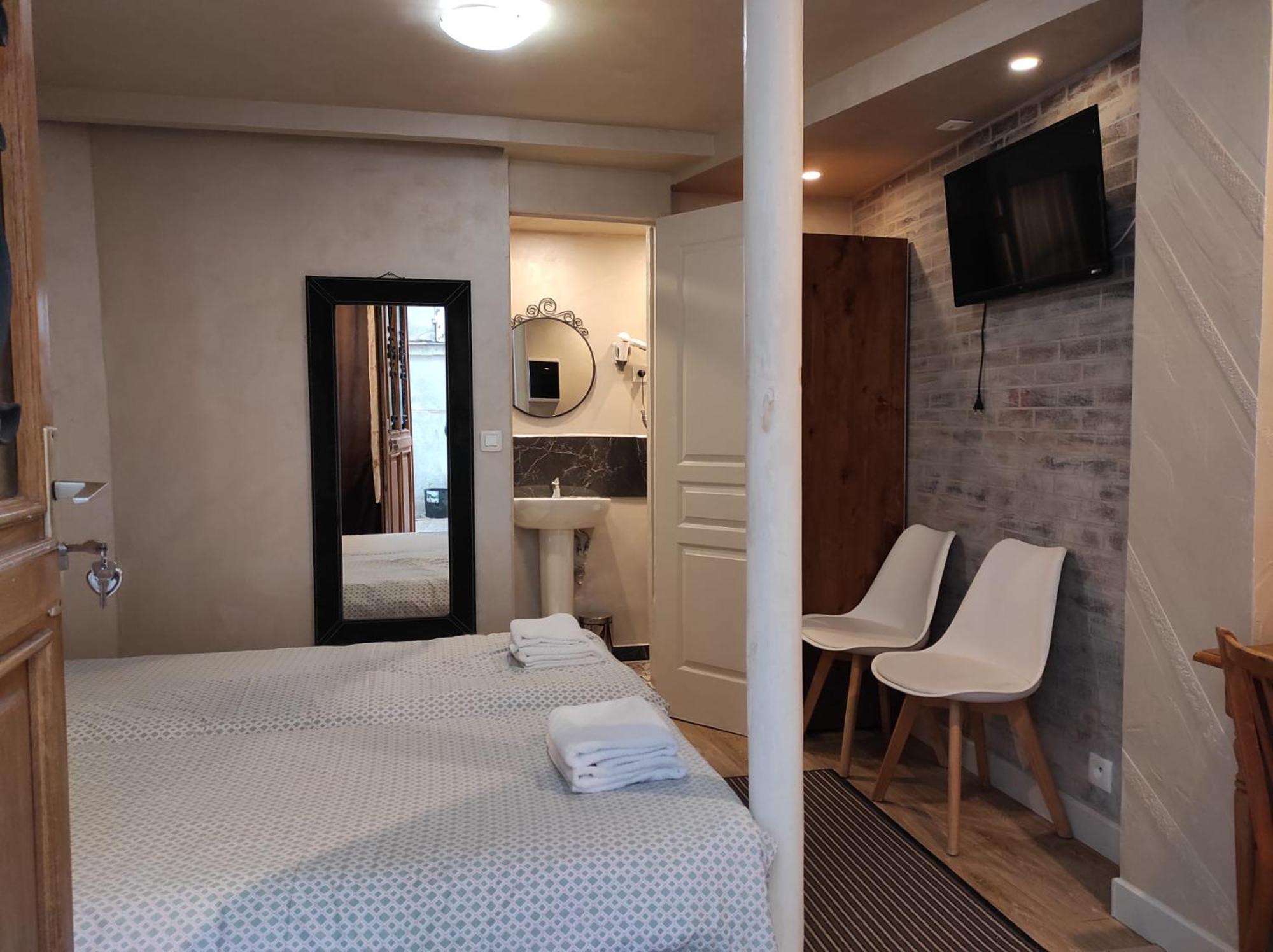 Hotel Clermont Montmartre Paris Extérieur photo